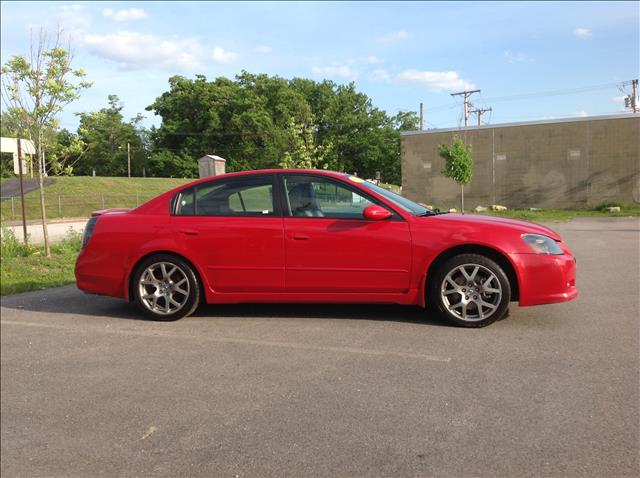 2005 Nissan Altima Crew Cab Standard Box 4-wheel Drive SLE