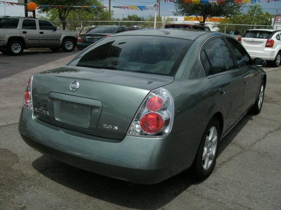 2005 Nissan Altima Unknown