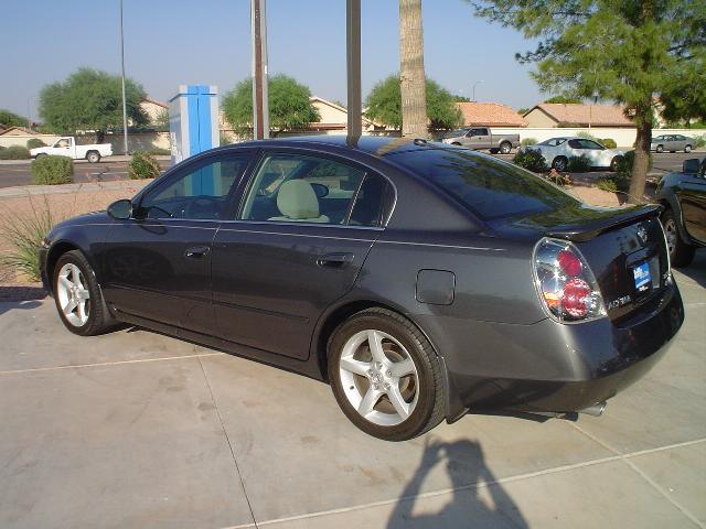 2005 Nissan Altima Front-wheel Drive LS SUV