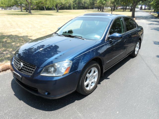 2005 Nissan Altima SLT Quad Cab 2WD