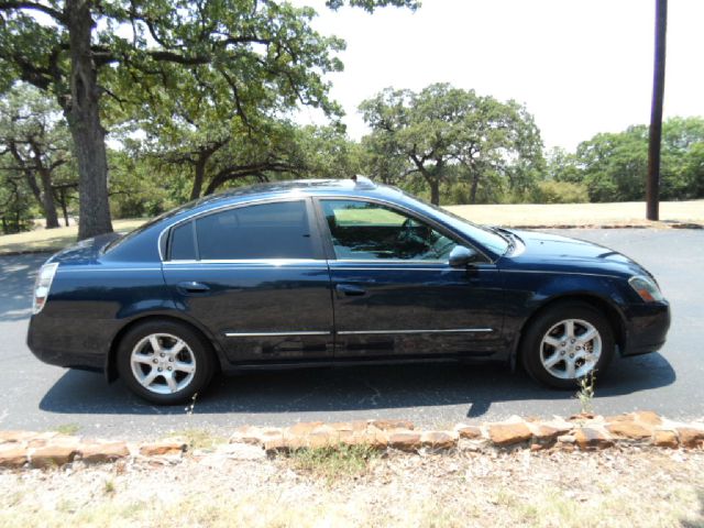 2005 Nissan Altima SLT Quad Cab 2WD