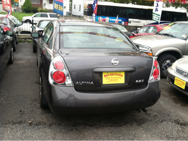 2005 Nissan Altima Pickupslt Quad Cab SWB 4WD 4x4 Truck