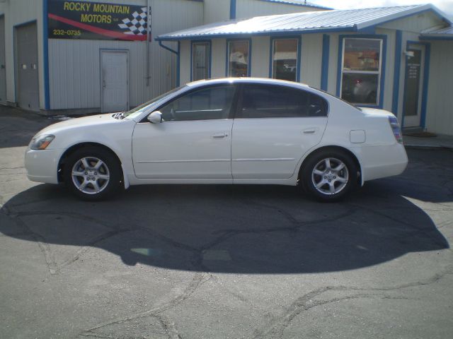 2005 Nissan Altima SLT Quad Cab 2WD