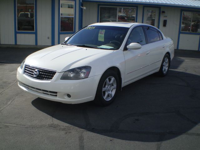 2005 Nissan Altima SLT Quad Cab 2WD