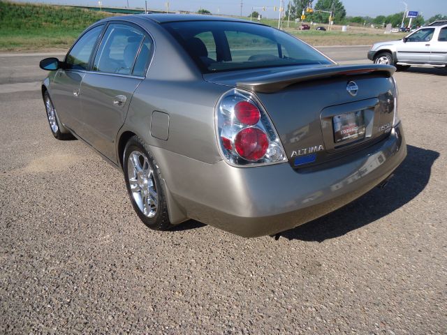 2005 Nissan Altima LE