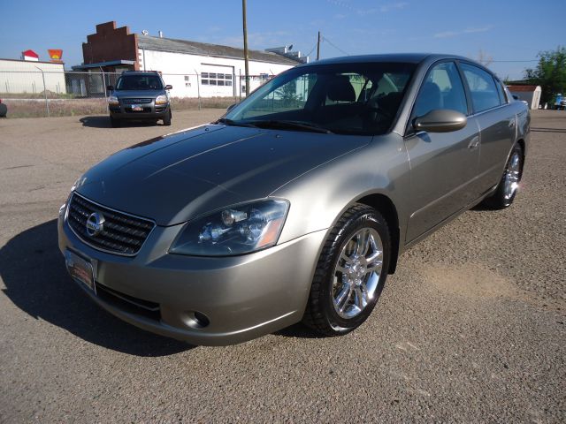 2005 Nissan Altima LE