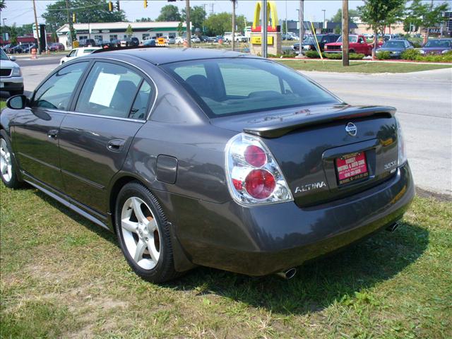 2005 Nissan Altima LE