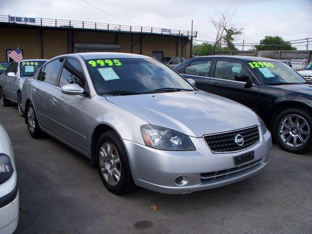 2005 Nissan Altima Base