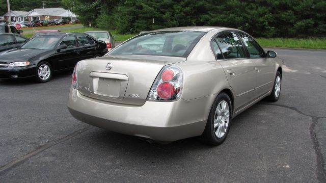 2005 Nissan Altima SLT Quad Cab 2WD