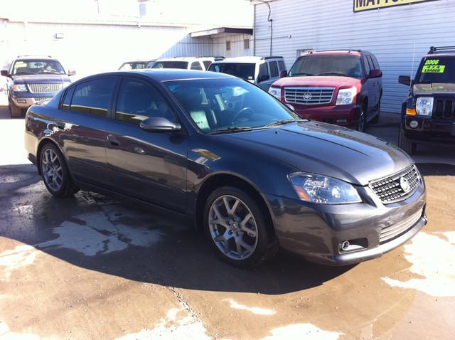 2005 Nissan Altima Crew Cab Standard Box 4-wheel Drive SLE