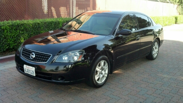 2005 Nissan Altima Pickupslt Quad Cab SWB 4WD 4x4 Truck