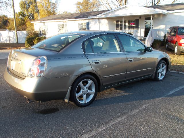 2005 Nissan Altima LE