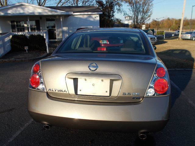 2005 Nissan Altima LE