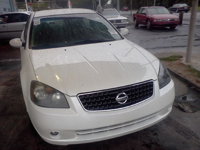 2005 Nissan Altima Pickupslt Quad Cab SWB 4WD 4x4 Truck