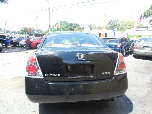 2005 Nissan Altima Pickupslt Quad Cab SWB 4WD 4x4 Truck