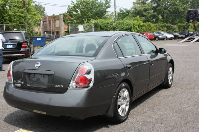 2005 Nissan Altima Pickupslt Quad Cab SWB 4WD 4x4 Truck