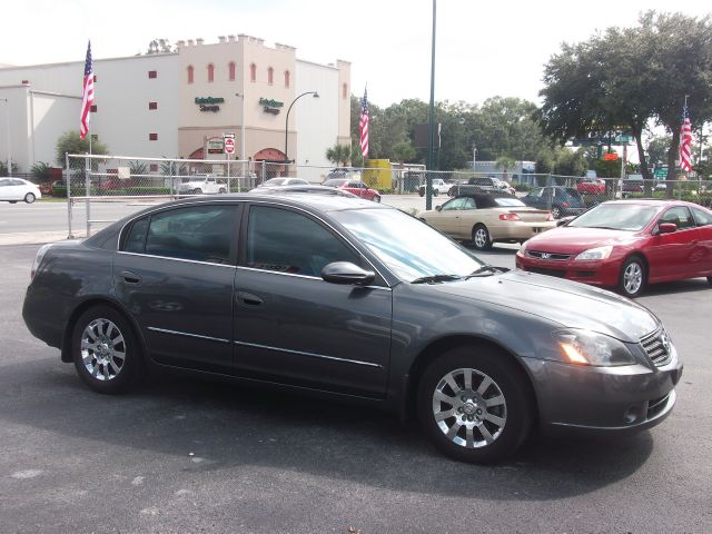 2005 Nissan Altima SLT Quad Cab 2WD