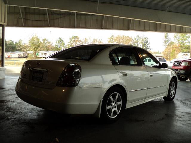 2005 Nissan Altima LS S