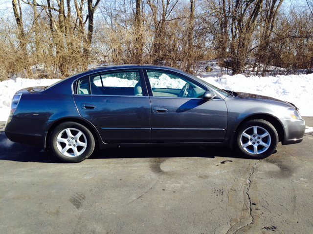 2005 Nissan Altima XR