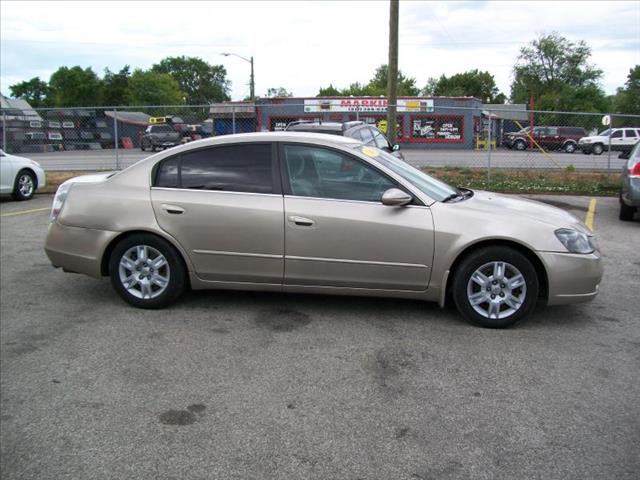 2005 Nissan Altima Ext Cab-no Bed