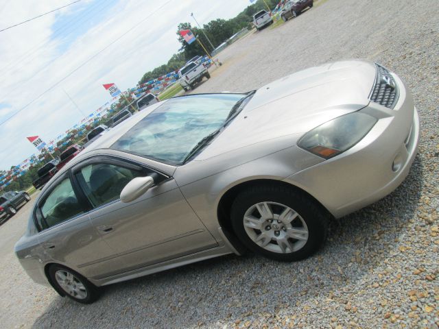 2005 Nissan Altima Pickupslt Quad Cab SWB 4WD 4x4 Truck