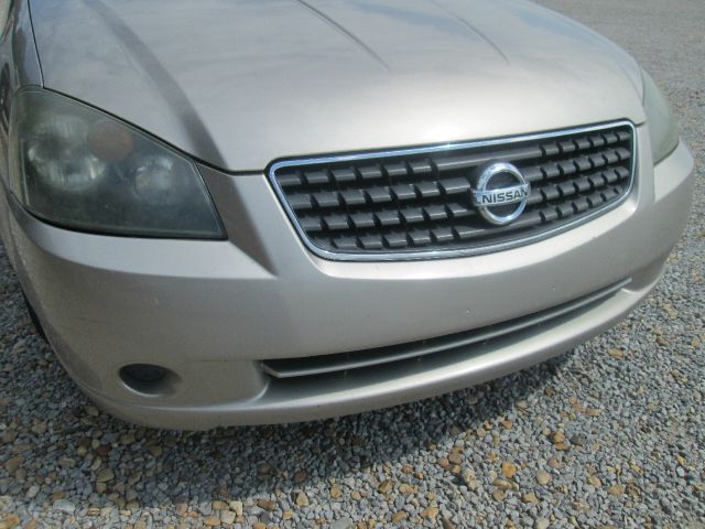 2005 Nissan Altima Pickupslt Quad Cab SWB 4WD 4x4 Truck