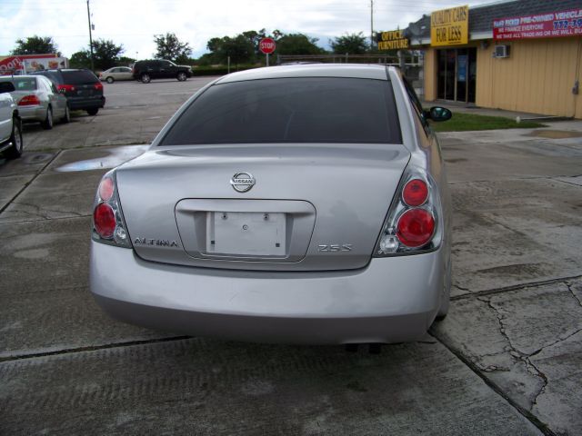 2005 Nissan Altima Pickupslt Quad Cab SWB 4WD 4x4 Truck