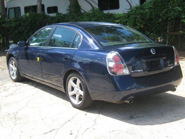 2005 Nissan Altima LE