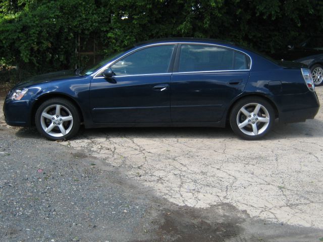 2005 Nissan Altima LE