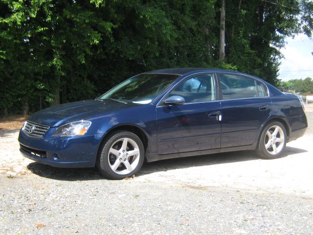 2005 Nissan Altima LE