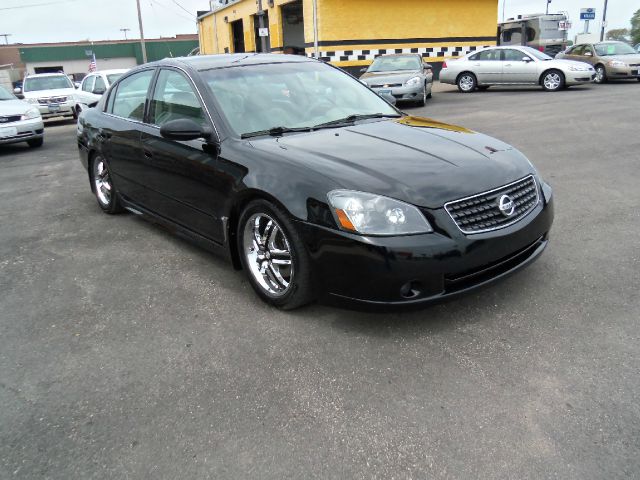 2005 Nissan Altima LE