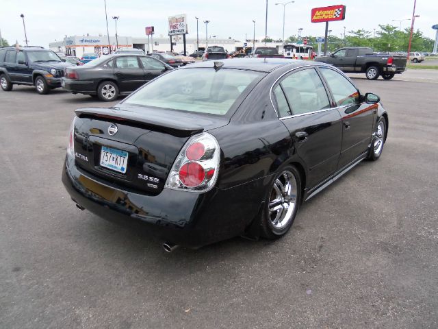 2005 Nissan Altima LE