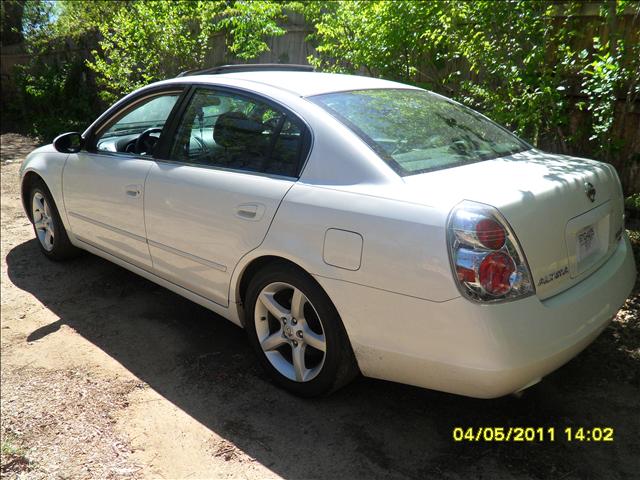 2005 Nissan Altima XLT Crewcab