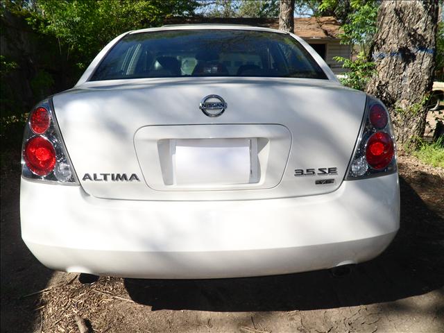 2005 Nissan Altima XLT Crewcab