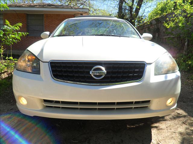 2005 Nissan Altima XLT Crewcab