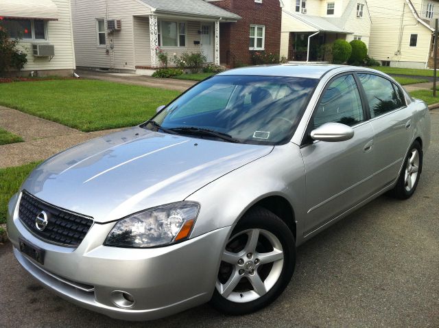 2005 Nissan Altima LE