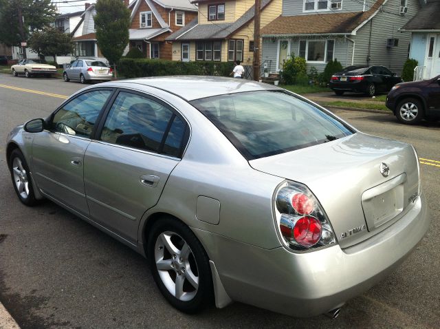 2005 Nissan Altima LE