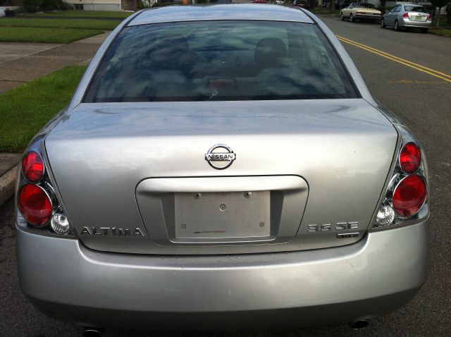 2005 Nissan Altima LE