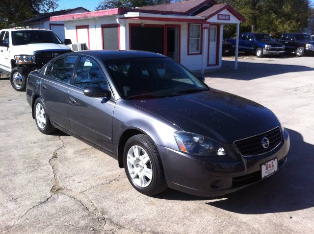 2005 Nissan Altima XR