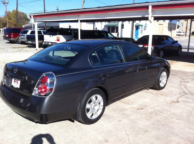 2005 Nissan Altima XR