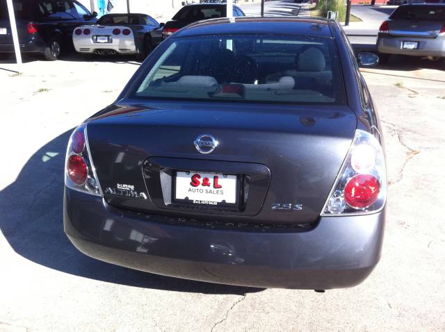 2005 Nissan Altima XR