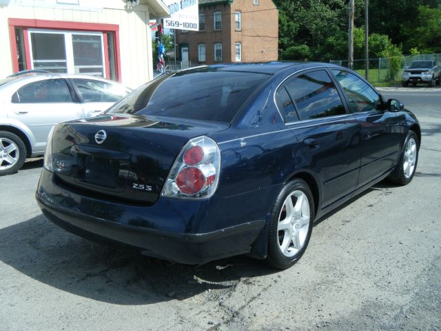 2005 Nissan Altima Pickupslt Quad Cab SWB 4WD 4x4 Truck