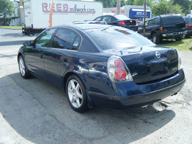 2005 Nissan Altima Pickupslt Quad Cab SWB 4WD 4x4 Truck