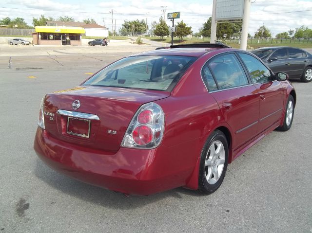 2005 Nissan Altima SLT Quad Cab 2WD