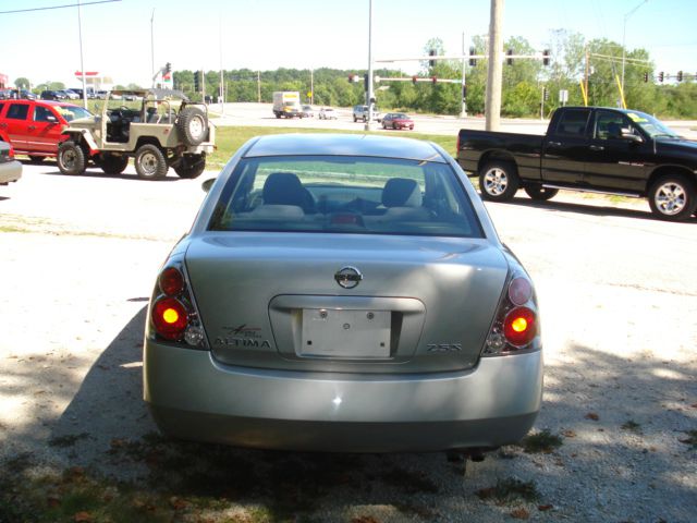 2005 Nissan Altima Pickupslt Quad Cab SWB 4WD 4x4 Truck