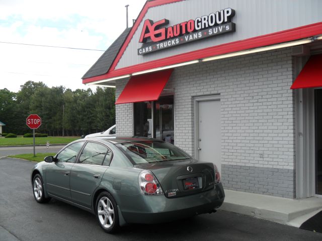 2005 Nissan Altima Pickupslt Quad Cab SWB 4WD 4x4 Truck