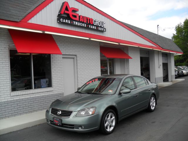 2005 Nissan Altima Pickupslt Quad Cab SWB 4WD 4x4 Truck