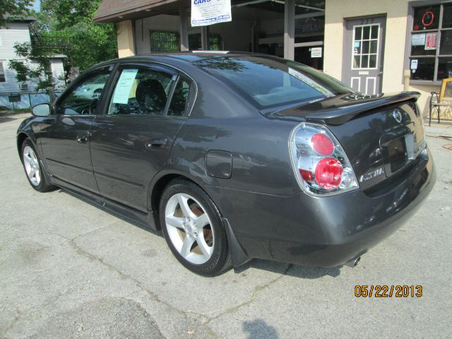 2005 Nissan Altima LE