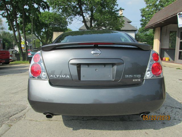 2005 Nissan Altima LE