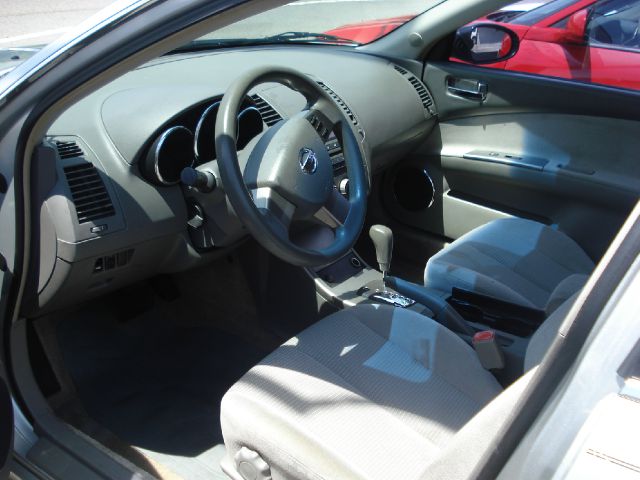 2005 Nissan Altima XR